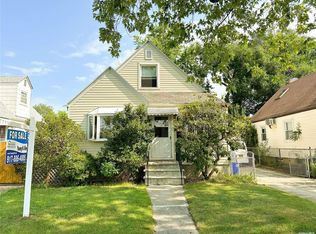16347 21st Ave, Whitestone, NY 11357