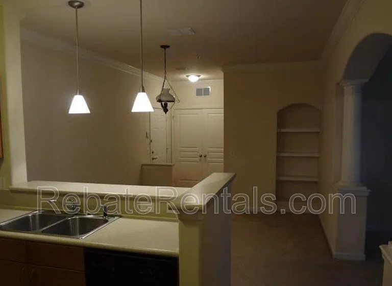 8290 Gate Pkwy #403 — Photo 3
