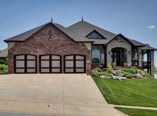 6376 S Weatherwood Trl, Springfield, MO 65810