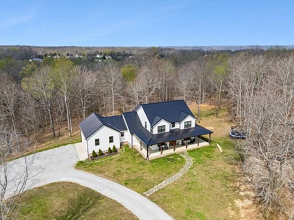2nd image of 581 Belmont Rd