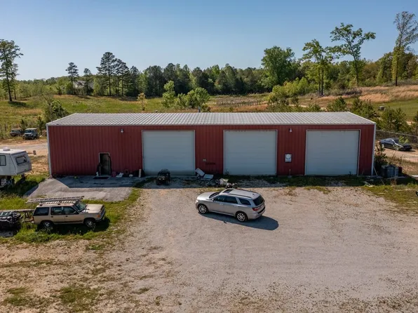 374 McIntire Rd, Rock Spring, GA 30739