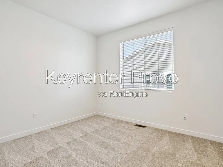 2568 N 3670 W — Photo 16