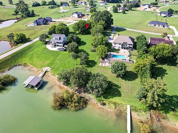 4th image of 37 Big Oak Dr