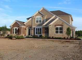 3219 Park Meadow Dr, Lake Orion, MI 48362