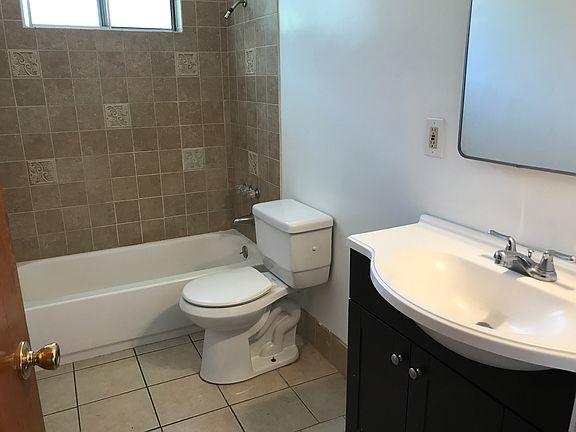 3rd image of 1060 College View Dr APT C