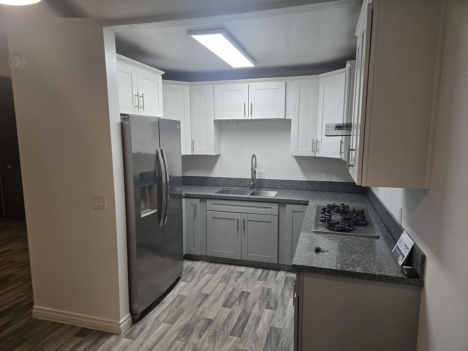 4 bed, 1402 sqft, $3,875 — Photo 3