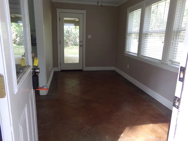 231 Holliman Rd — Photo 7