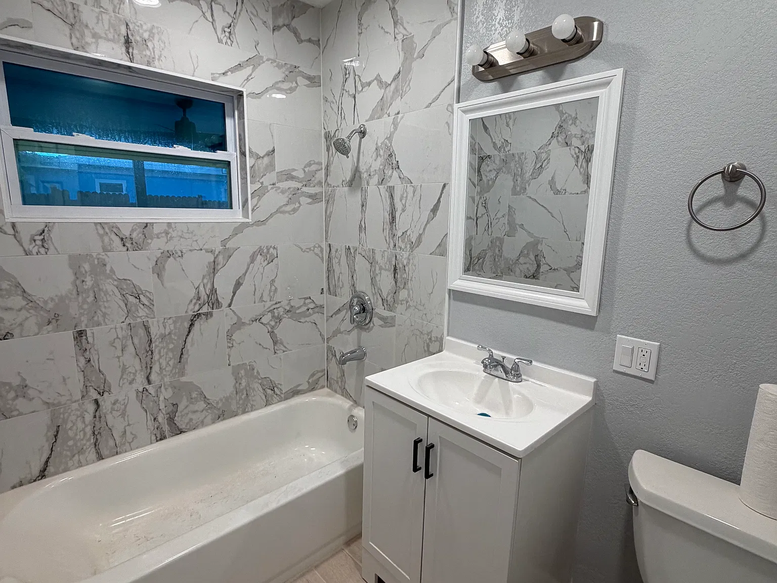 4 bed, 1746 sqft, $2,200 — Photo 3