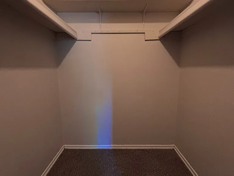 3 Bd Closet