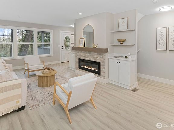 4th image of 15002 Willow Road SE