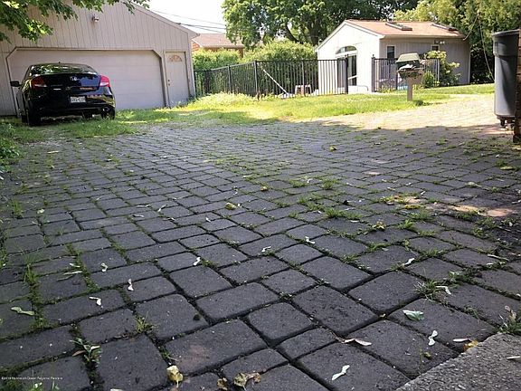 Drive Way