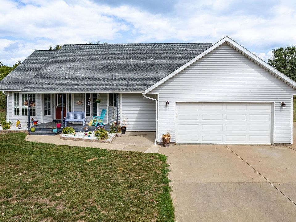 1st image of E11122 Breezy Knoll Ln