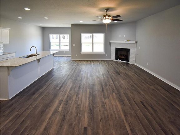 5th image of 482 N Otoe St
