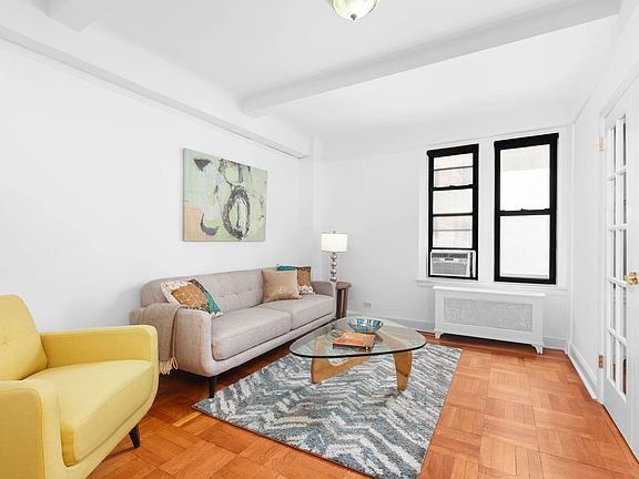 2nd image of 18 W 70th St APT 4E