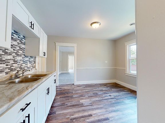 5th image of 3490-3492 W 49th St #3490