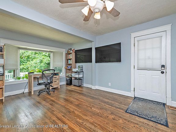 3rd image of 2227 Hamilton Rd