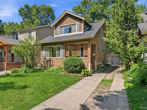 715 Laprairie St, Ferndale, MI 48220