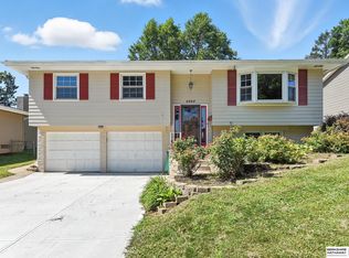 4864 S 93rd Ave, Omaha, NE 68127