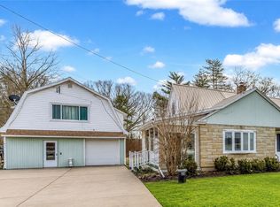 6105 Newton Rd, Orchard Park, NY 14127