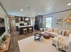 709 N Collins Fwy