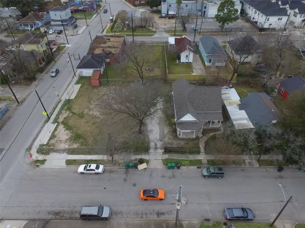 1903 Chapman St, Houston, TX 77009