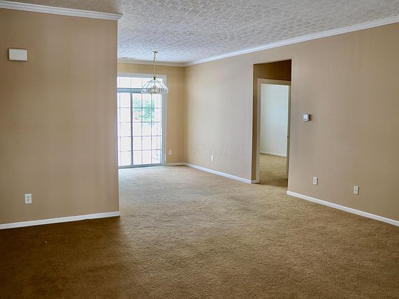 5th image of 526 Hickory Bluff Dr