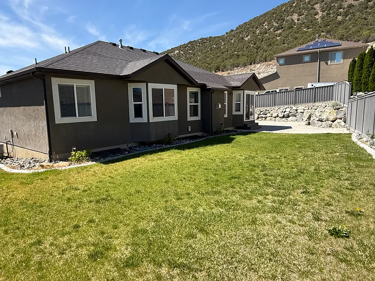 7081 N Hollow View Ct — Photo 44