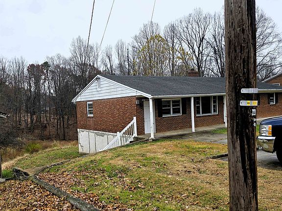 4th image of 3511 Longview Dr
