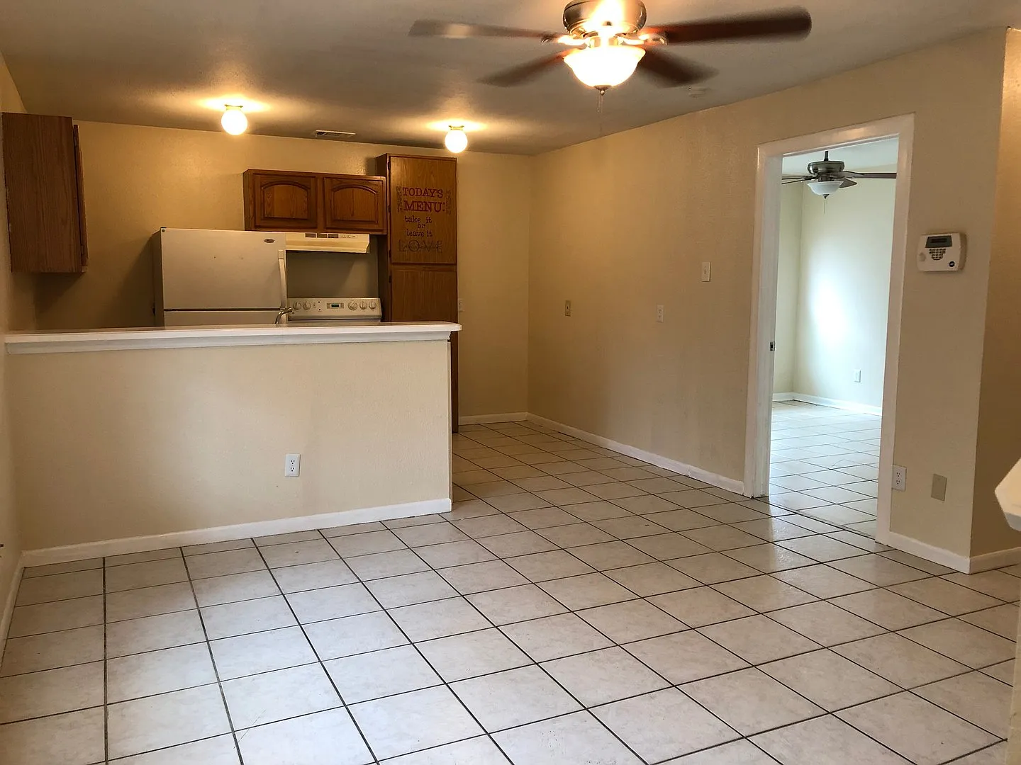 Welcome home to 7543 Windsor Oaks! — Photo 3