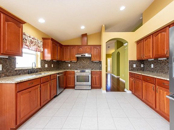 4th image of 12337 Cedarfield Dr