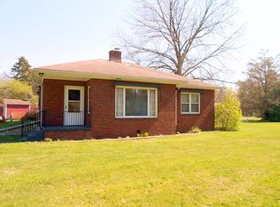 7021 W Lake Rd, Fairview, PA 16415