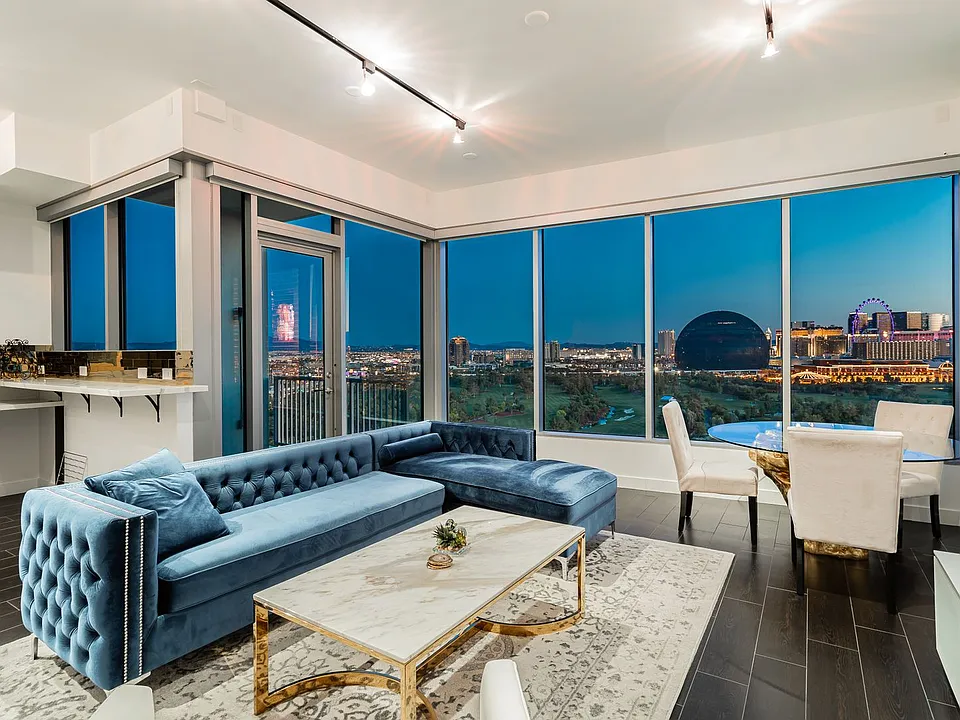 360 E Desert Inn Rd #1502