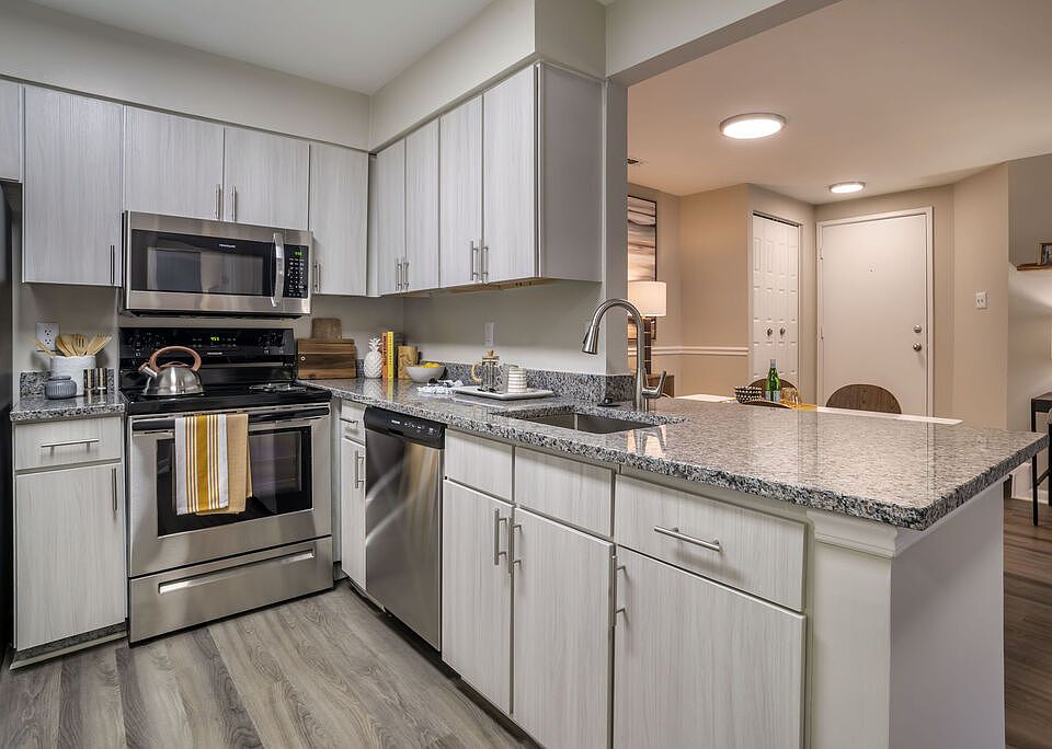 1st image of 10519 Lariat Ln #9533
