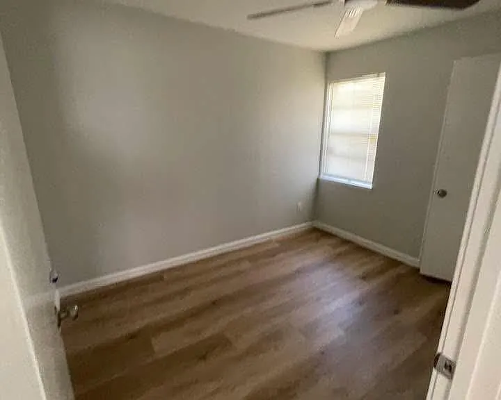 11002 Segrest Dr — Photo 8