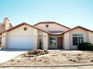 9051 Powell Ave, Hesperia, CA 92344