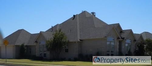 4th image of 2614 Waters Edge Dr