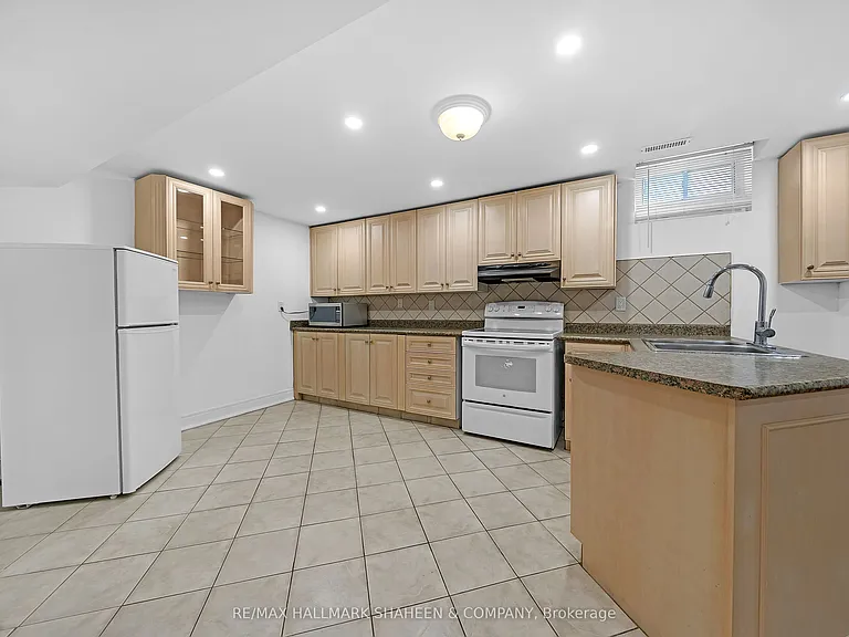 24 Glenvilla Rd — Photo 11