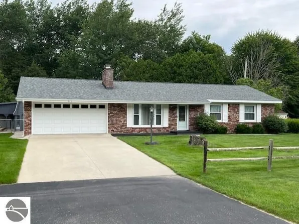 575 Janet St, East Tawas, MI 48730