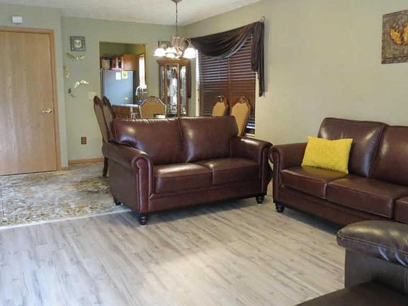 5th image of 1208 John McCoy Cir
