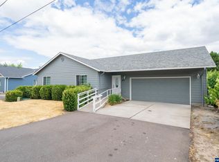 1380 Clay St NE, Salem, OR 97301