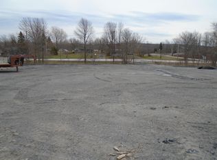 2 Griswold Rd, Grand Isle, VT 05458