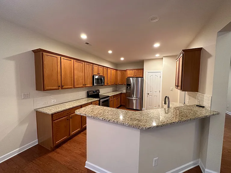 14810 Provence Ln — Photo 7