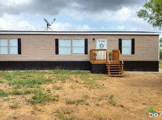 925 County Road 2629, Moore, TX 78057