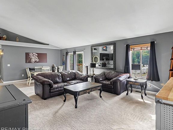 4th image of 1035 Old Leake Ct #17