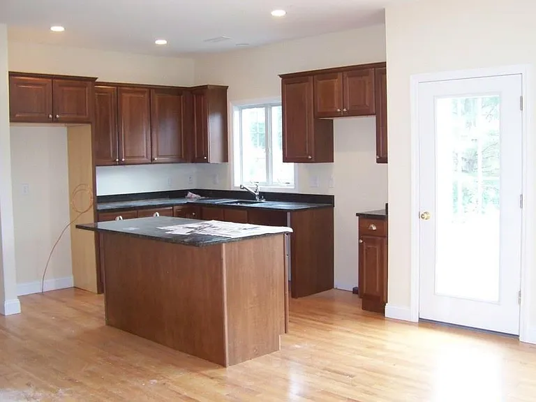 509 Main St #4 — Photo 5