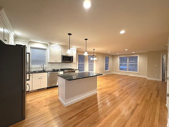 3rd image of 8 Rogers St #B