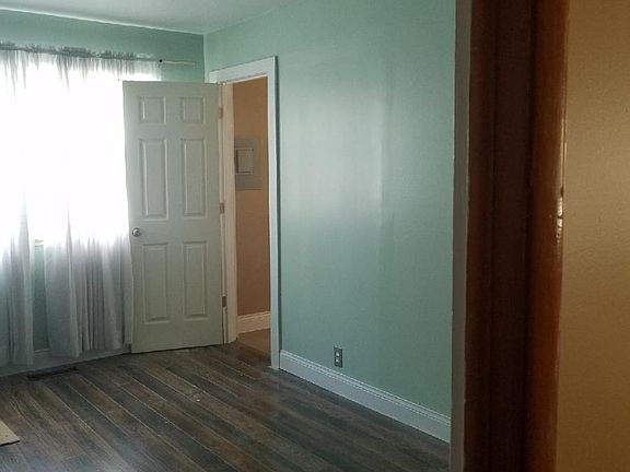 5th image of 2721 Sangster Ave #46218