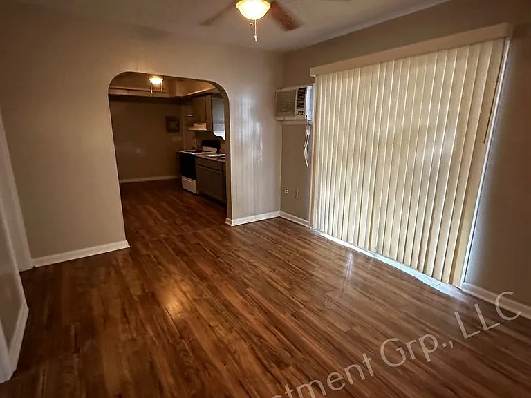 821 Pennsylvania Ave — Photo 10