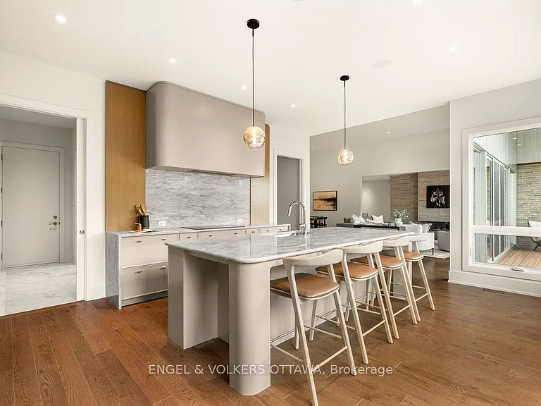 291 Billings Ave — Photo 21