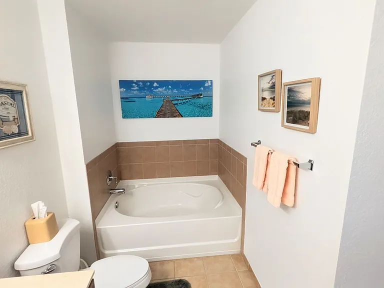 1064 N Tamiami Trl #1606 — Photo 11